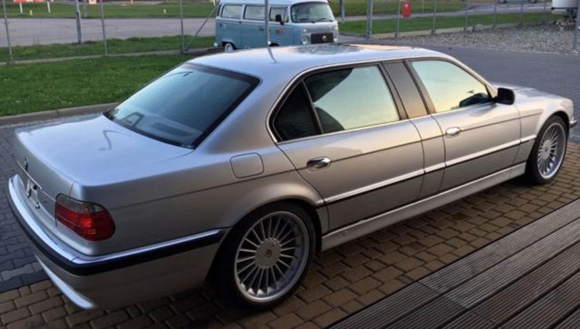 BMW 750 e38
