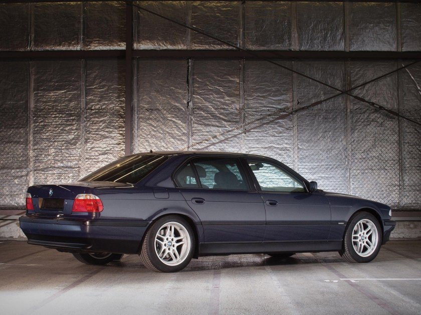 Bmw 750 e38