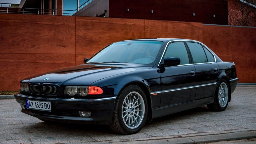BMW 7 1999
