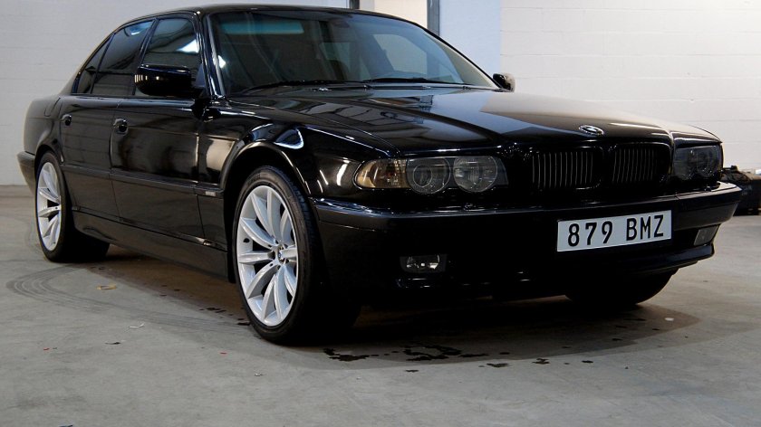 БМВ 750 li бумер