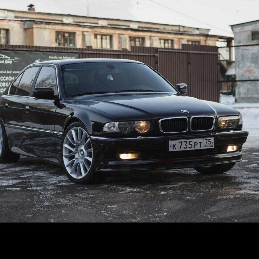 BMW 7 e38 2000