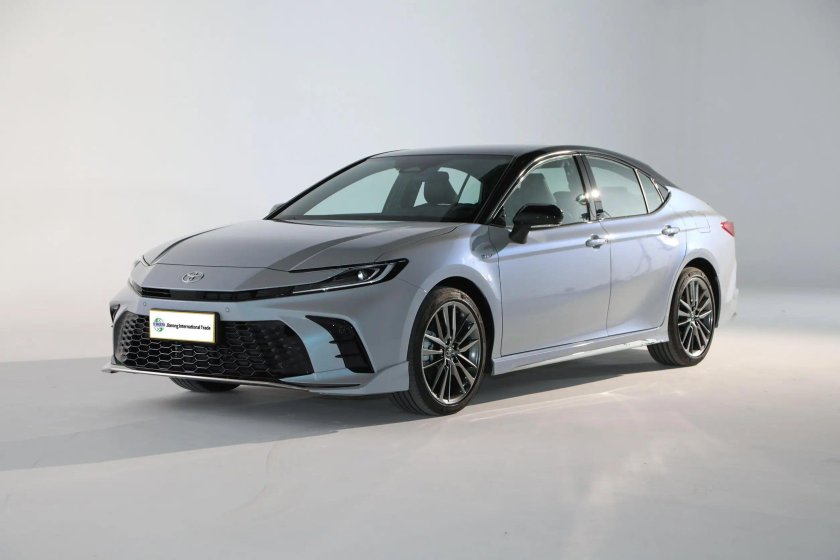 Тойота камри 2024