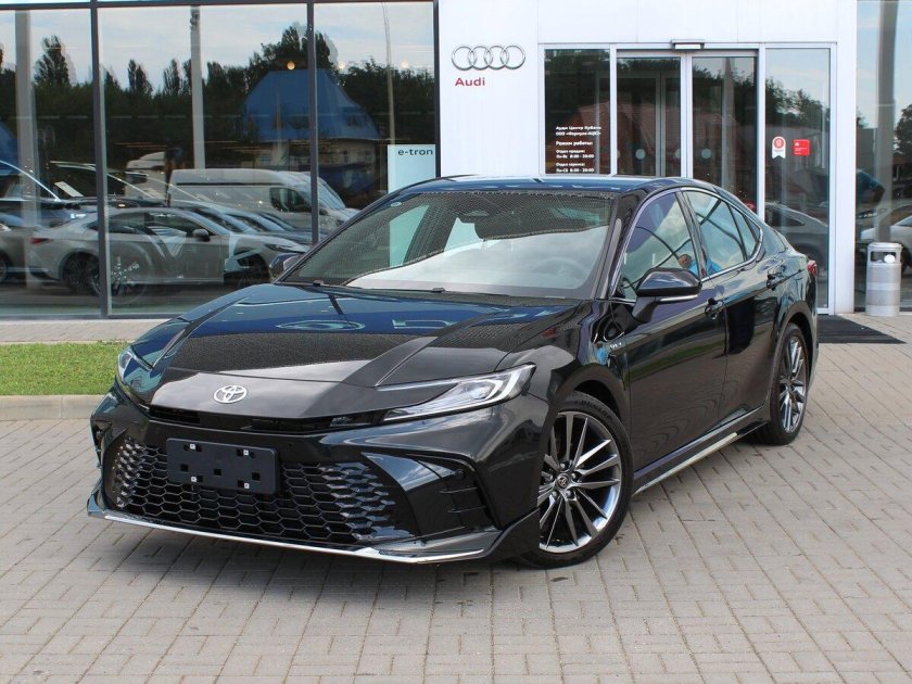 Новая тойота камри 2024