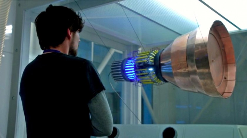 Абляционный импульсный плазменный двигатель