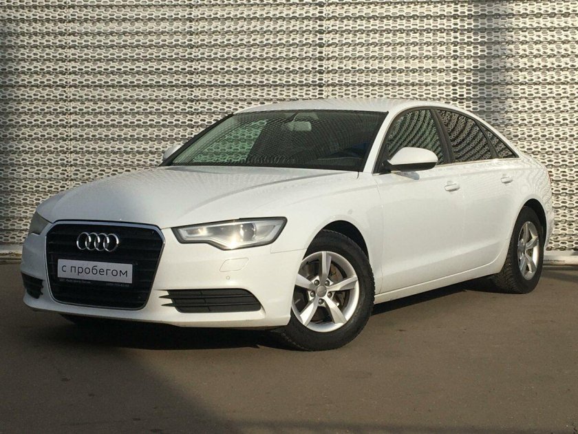 Белая ауди а 6