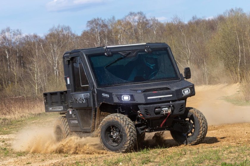 Мотовездеход DESERTCROSS 1000-3