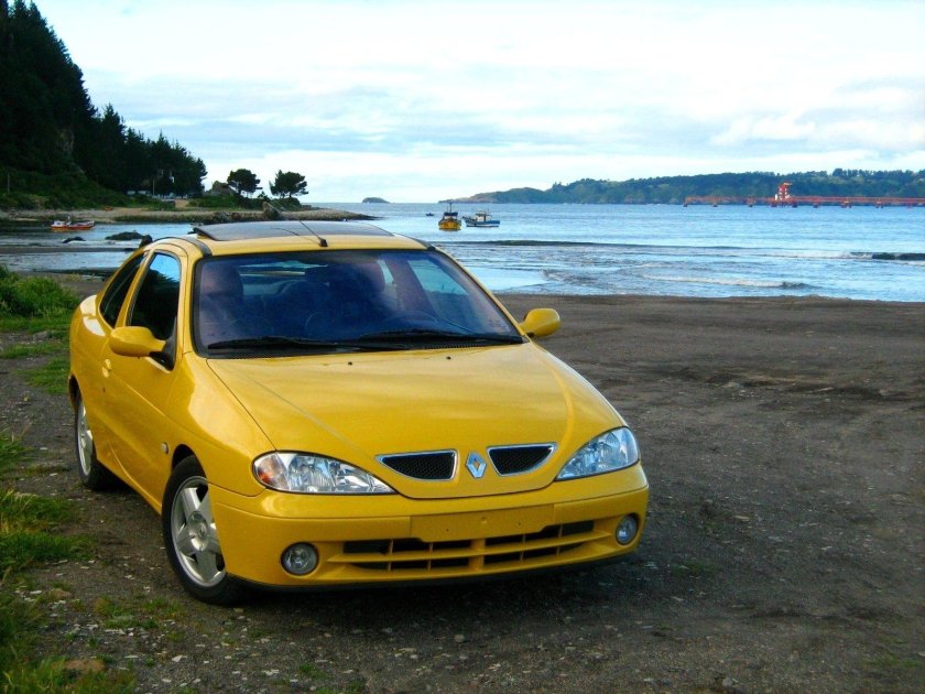 Рено Меган 1 поколения