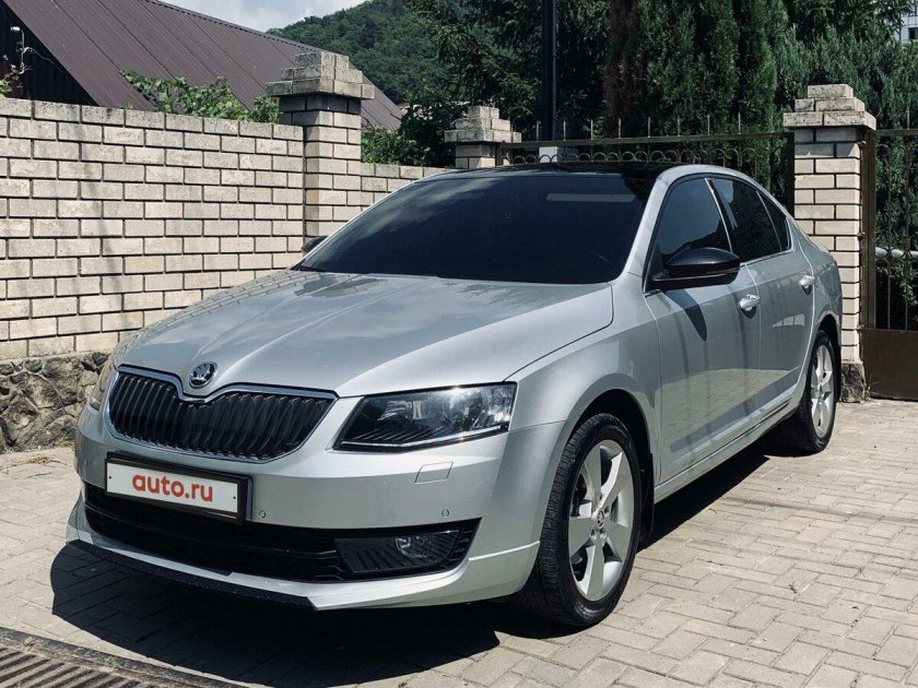 Skoda octavia a8 серебристый