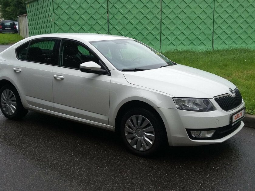 Шкода Октавия лифтбек 2013