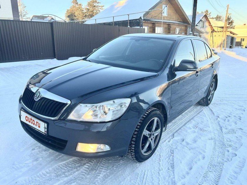 Автомобили 2011 года