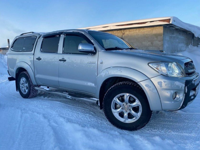 Toyota hilux 2014 2.5 дизель