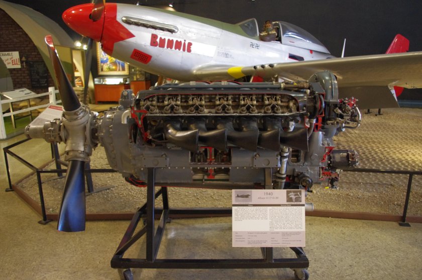 Двигатель rolls-royce merlin