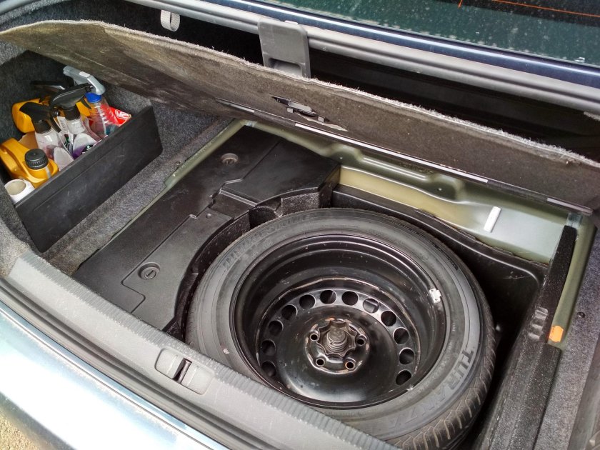 Volkswagen Passat b6 запаска