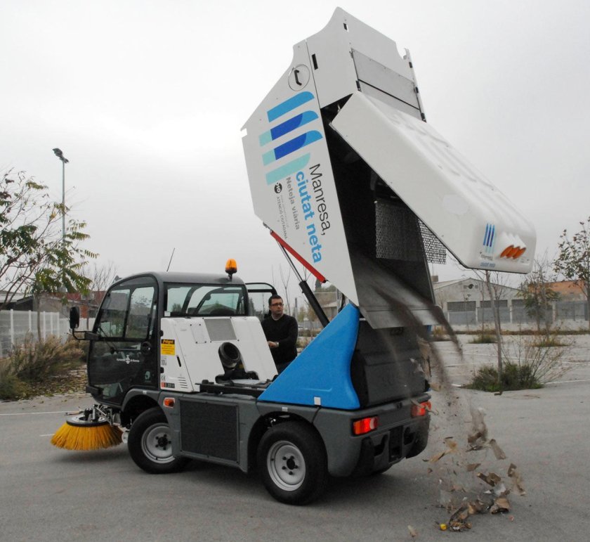 Ausa m 200h шасси