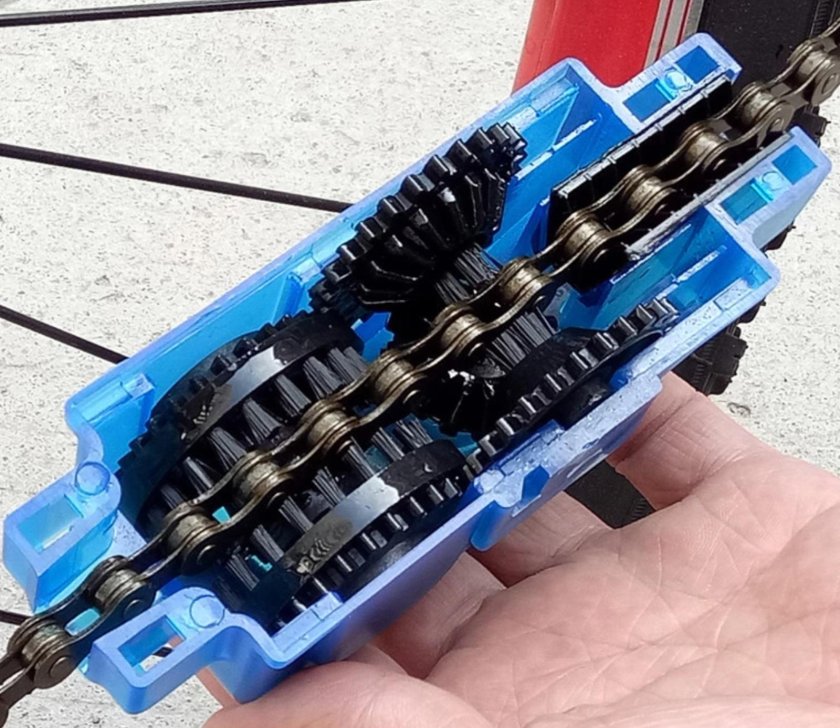 Машинка для чистки велоцепи