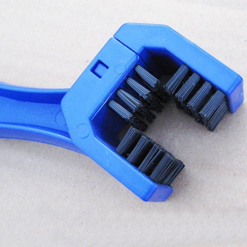 Щетка для чистки мотоцепи