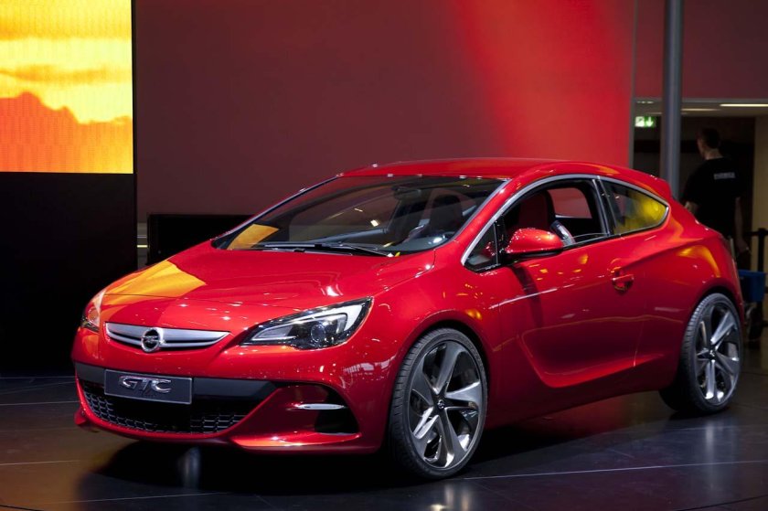 Opel Astra GTC