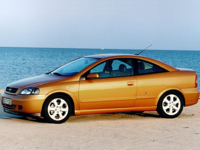 Opel astra coupe 2000
