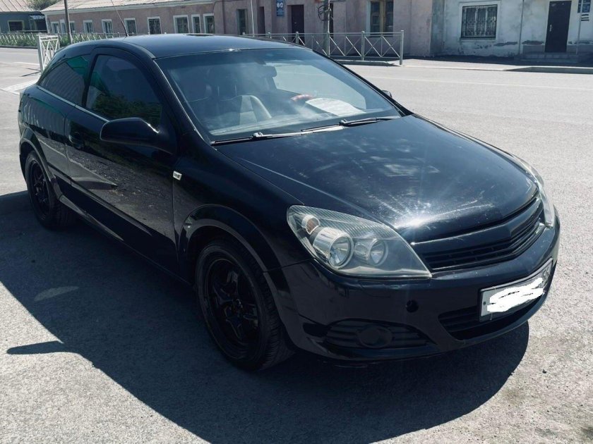 Opel astra h gtc 2008