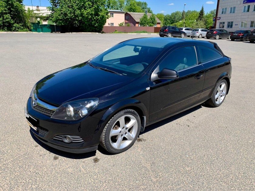 Opel Astra h GTC 2010