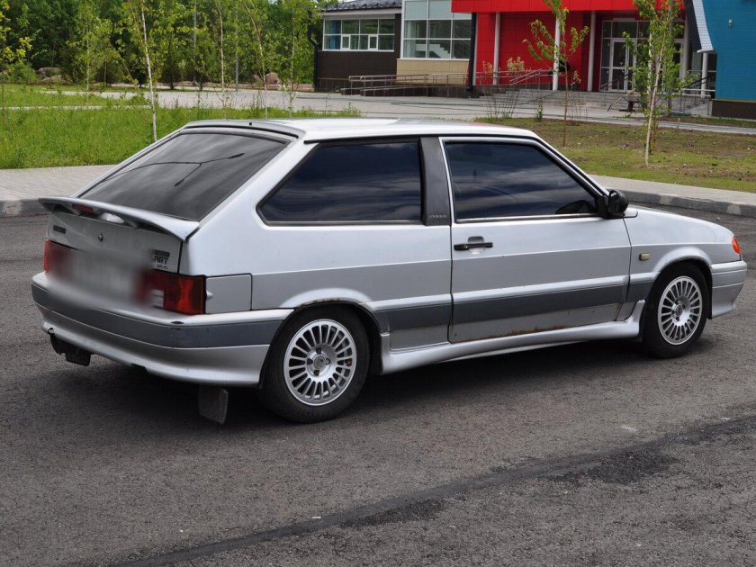 Lada (ВАЗ) 2113
