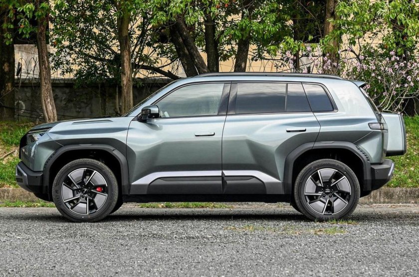 Электрический внедорожник