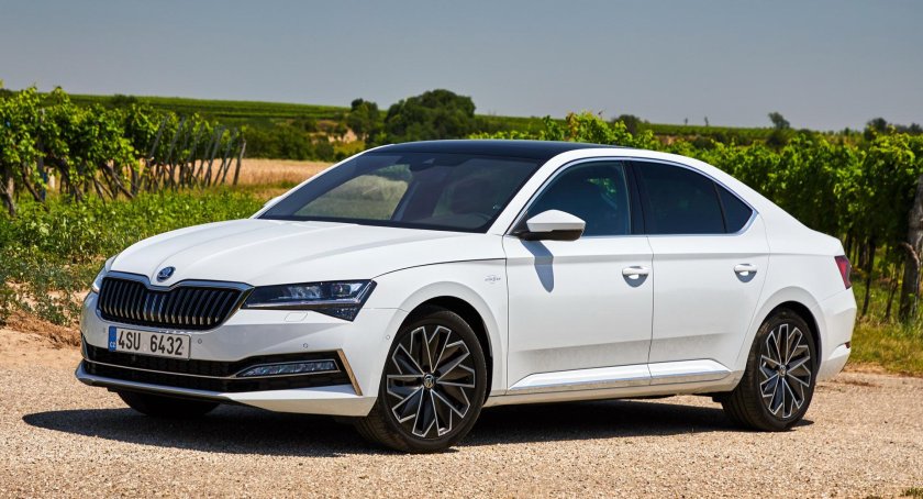 Шкода Суперб 2022