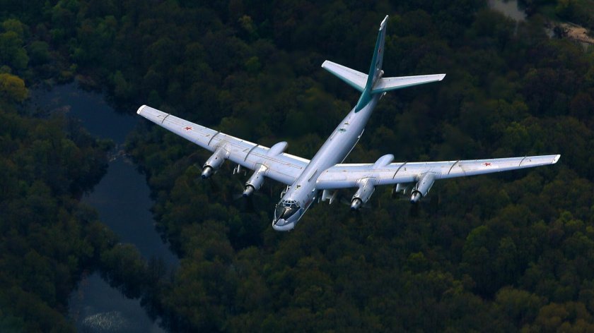 Бомбардировщик ту-95мс