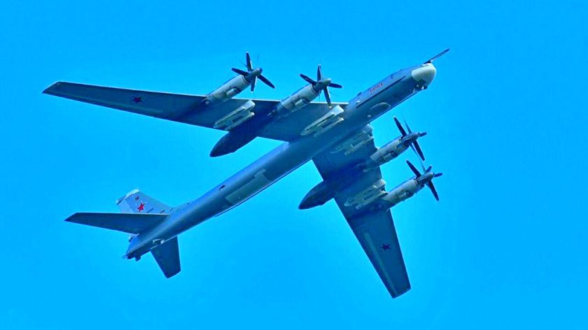 Бомбардировщик ту-95мс