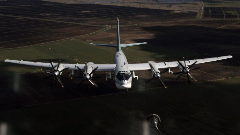 Бомбардировщик ту-95мс