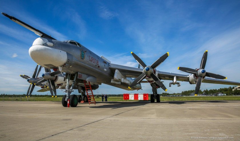 Бомбардировщик ту-95мс