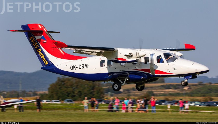 Самолет л 410