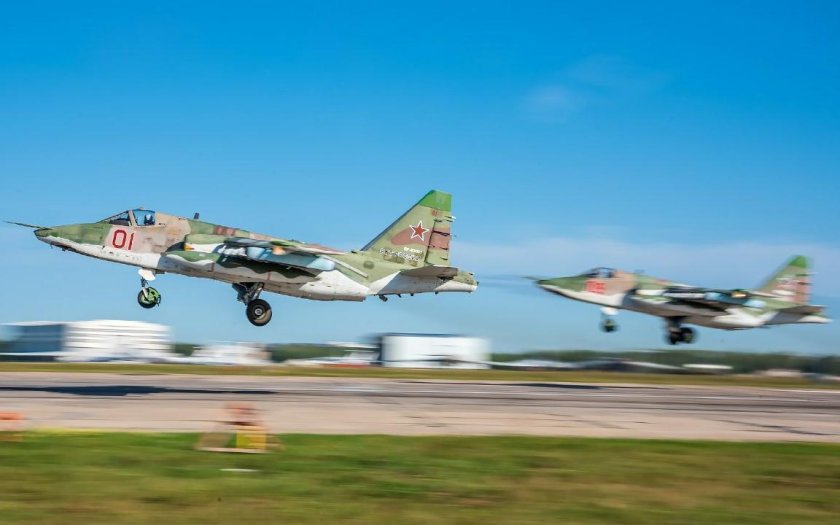 Штурмовик су 25