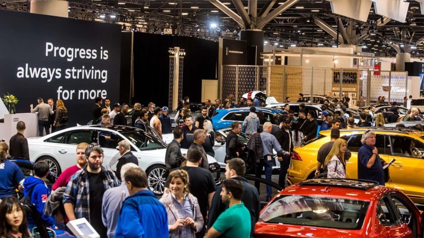 Новые машины России на выставке