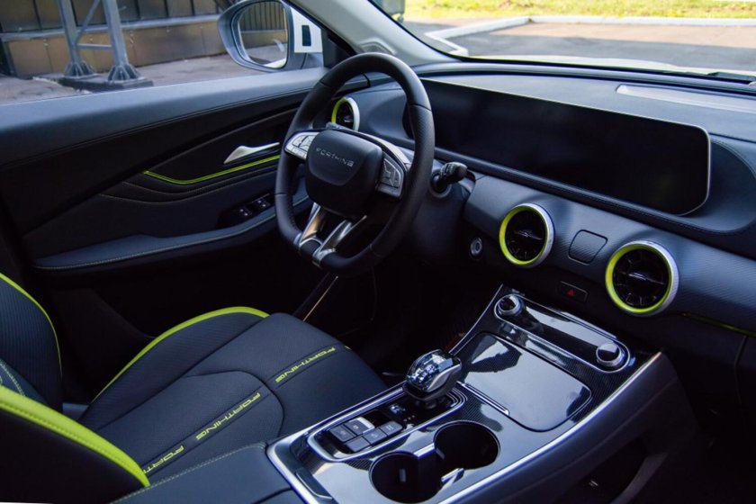 Forthing t5 EVO салон