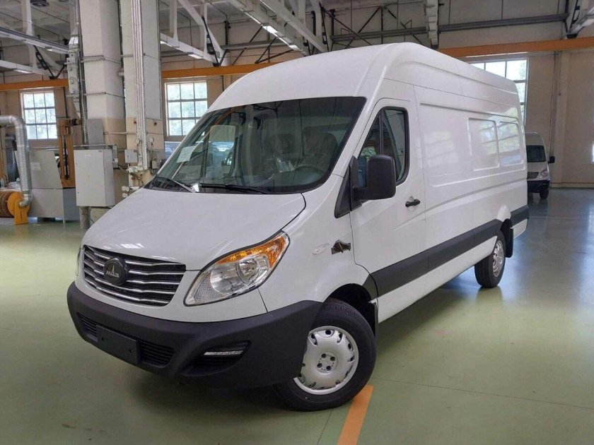 Цельнометаллический фургон МАЗ-365022-520-020