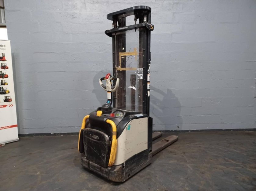 Ричтрак Crown ESR 5000