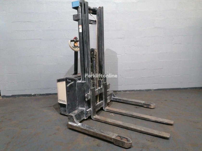 Штабелер гидравлический