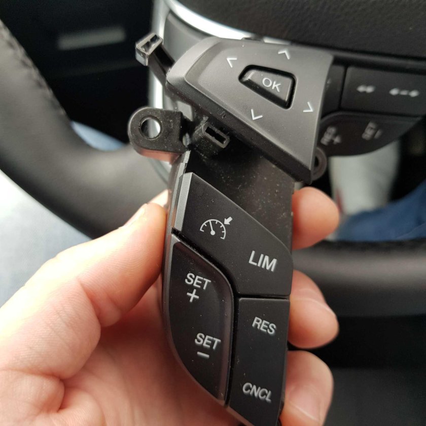 Кнопка круиз контроля Форд Мондео 5