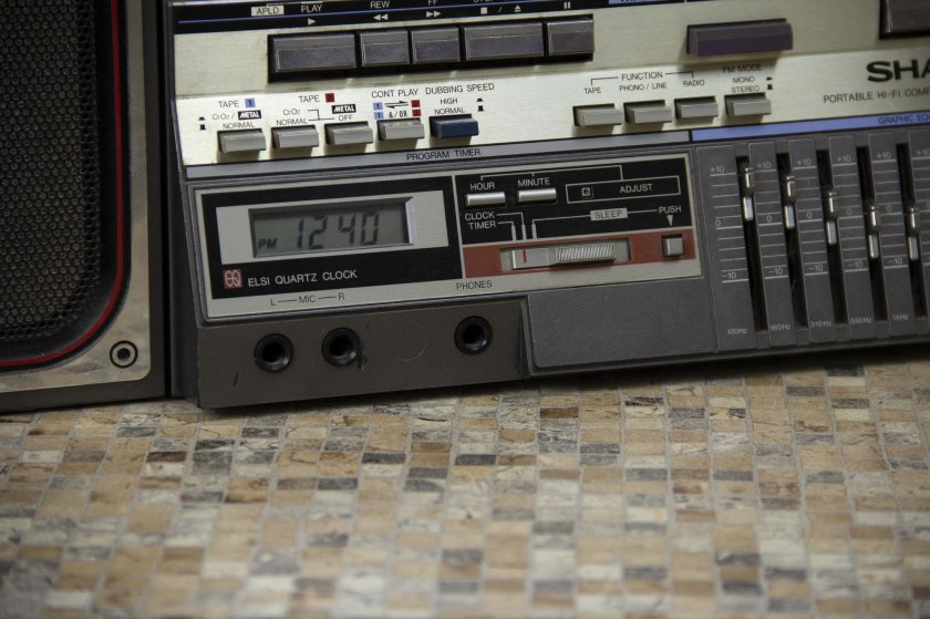 Магнитофон Sharp 800