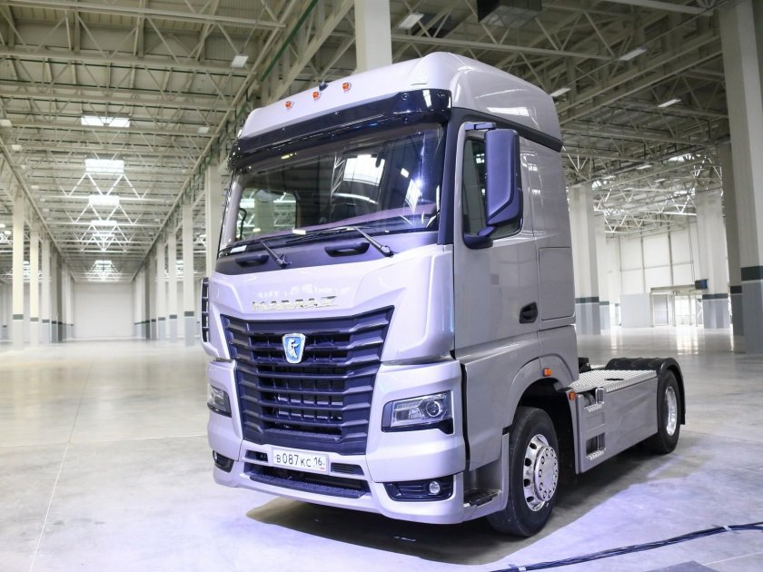 Новый КАМАЗ 54901 самосвал