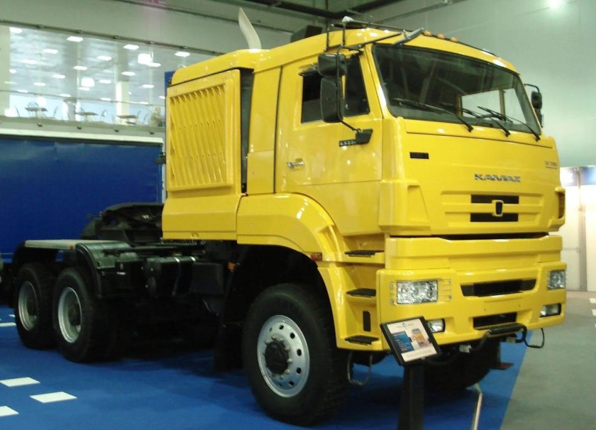 КАМАЗ 65226 тягач