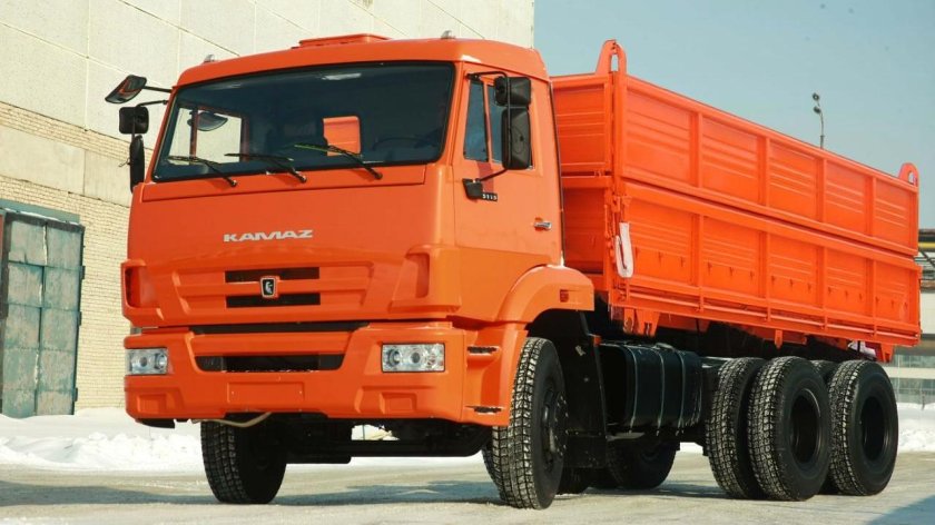 КАМАЗ 6520
