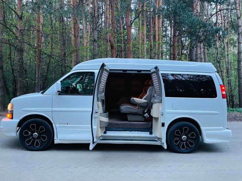 Chevrolet express ii