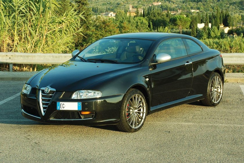 Alfa Romeo gt 2003