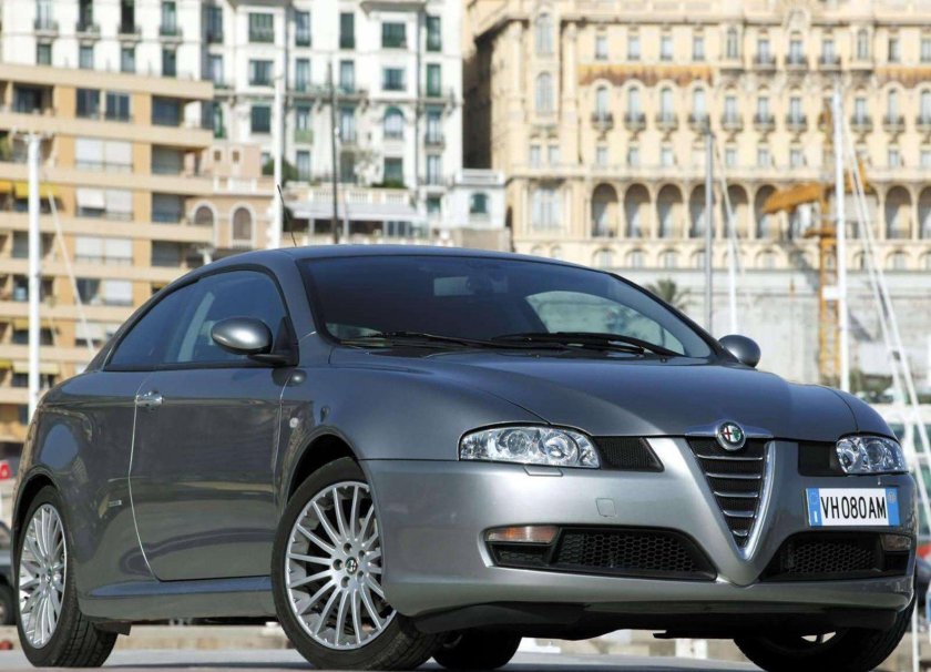 Alfa Romeo gt 2003