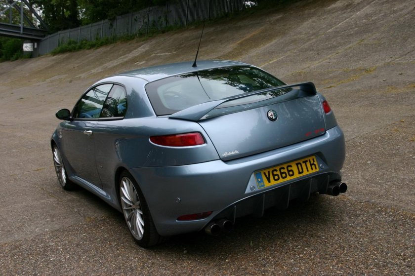Alfa Romeo gt 2007