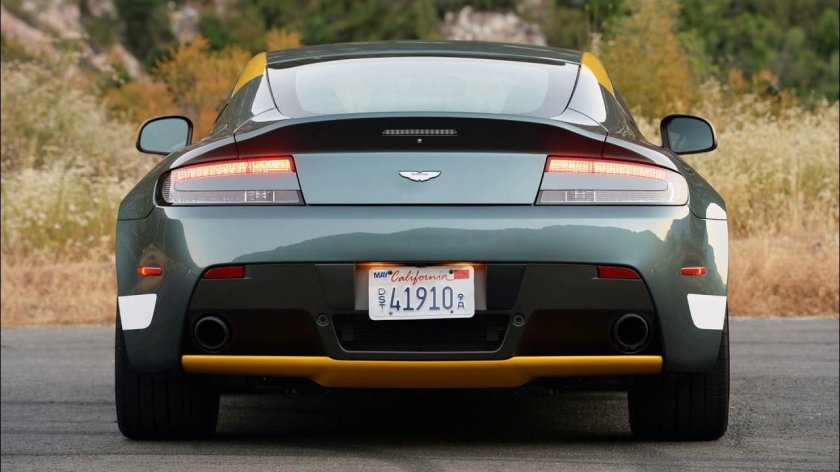 Астон Мартин v8 Vantage