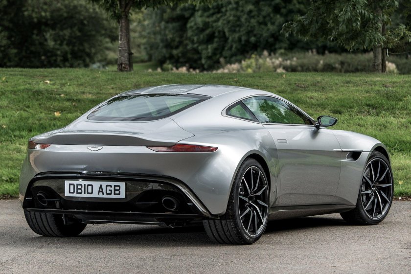Aston Martin db10