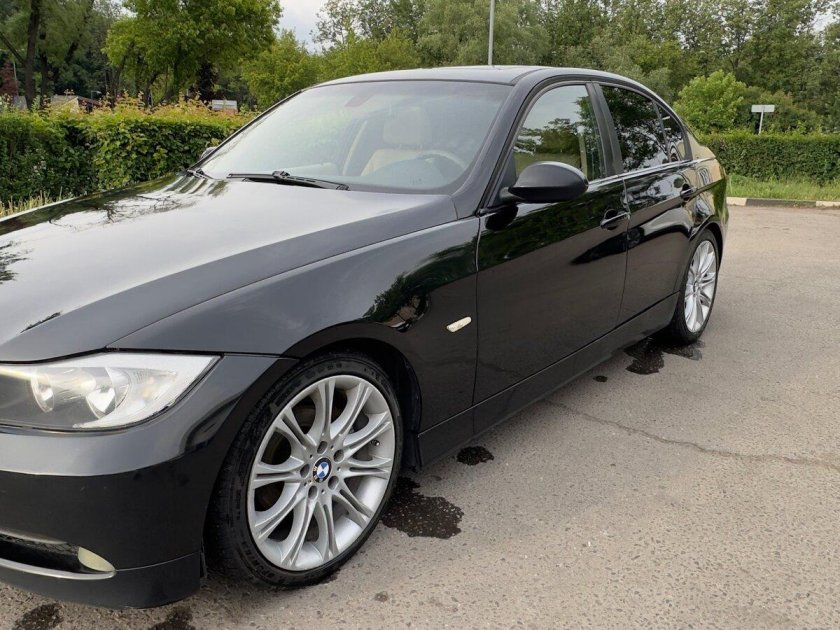 Бмв 320 i 2008